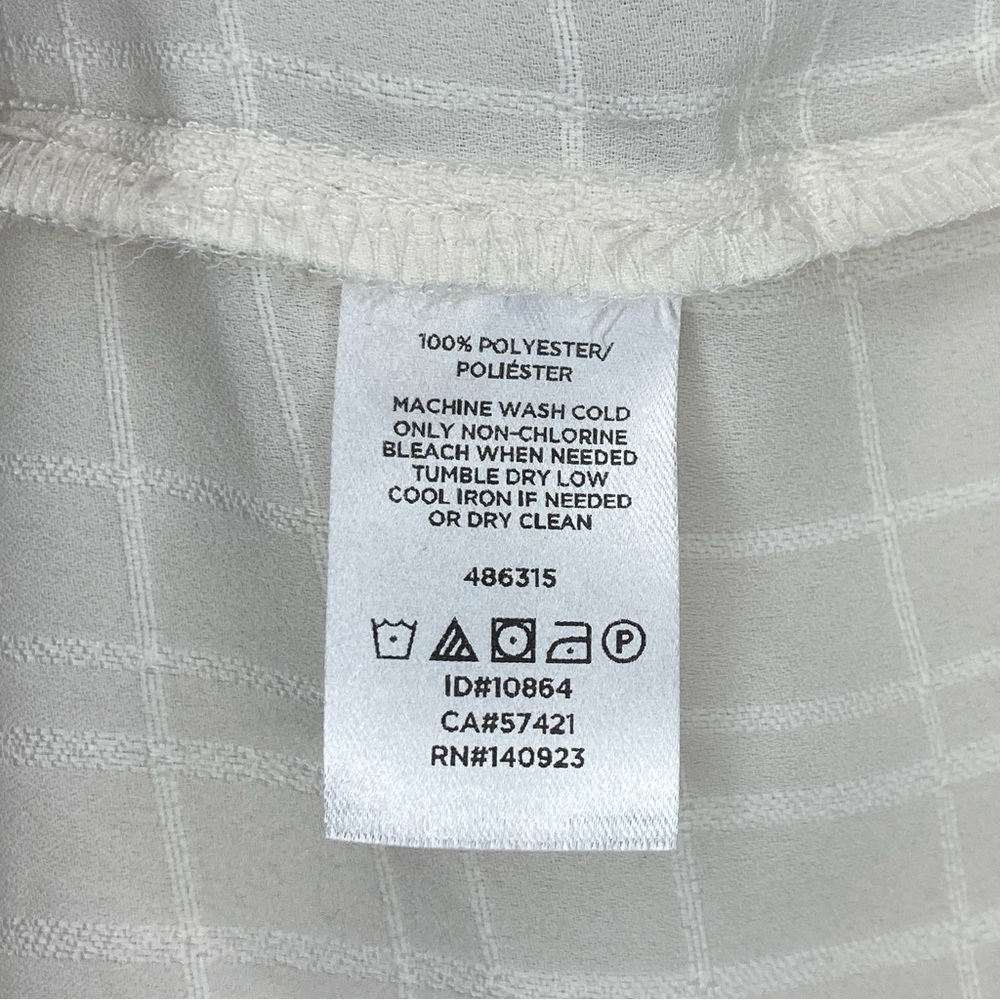 LOFT Size LP White/Cream Button-Down Shirt, w/ Plaid-Style Pattern in Same Color - Picture 4 of 7